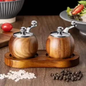 Vackert Runt Set med Salt- och Pepparkvarn - Perfekt Present