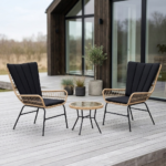 Elegant Rotting Sittgrupp med Dynor för Balkong och Terrass – 2 Fåtöljer och Bord