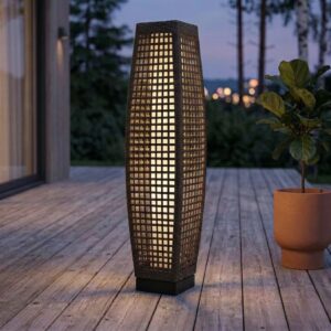 Solcellsdriven Rottinglampa – Elegant Belysning för Trädgård och Uteplats