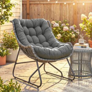 Stilren Rottingfåtölj med Bekväm Dyna för Uteplatsen - Grå